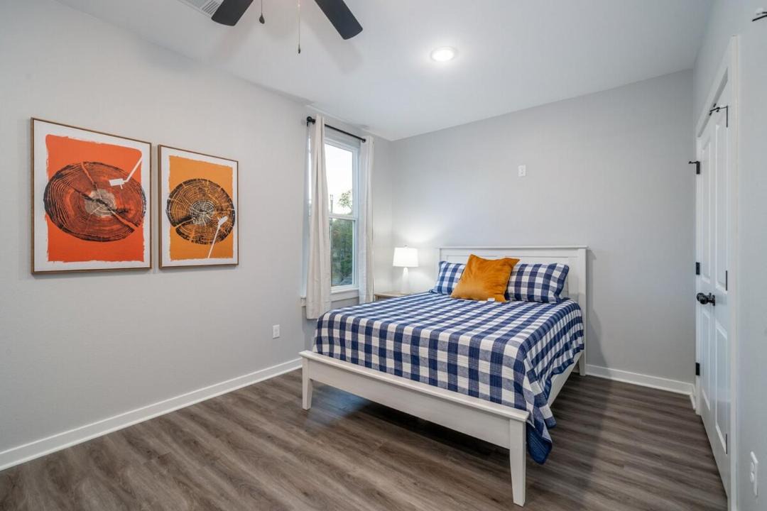 Photo of Bedroom in Lake Hamilton
