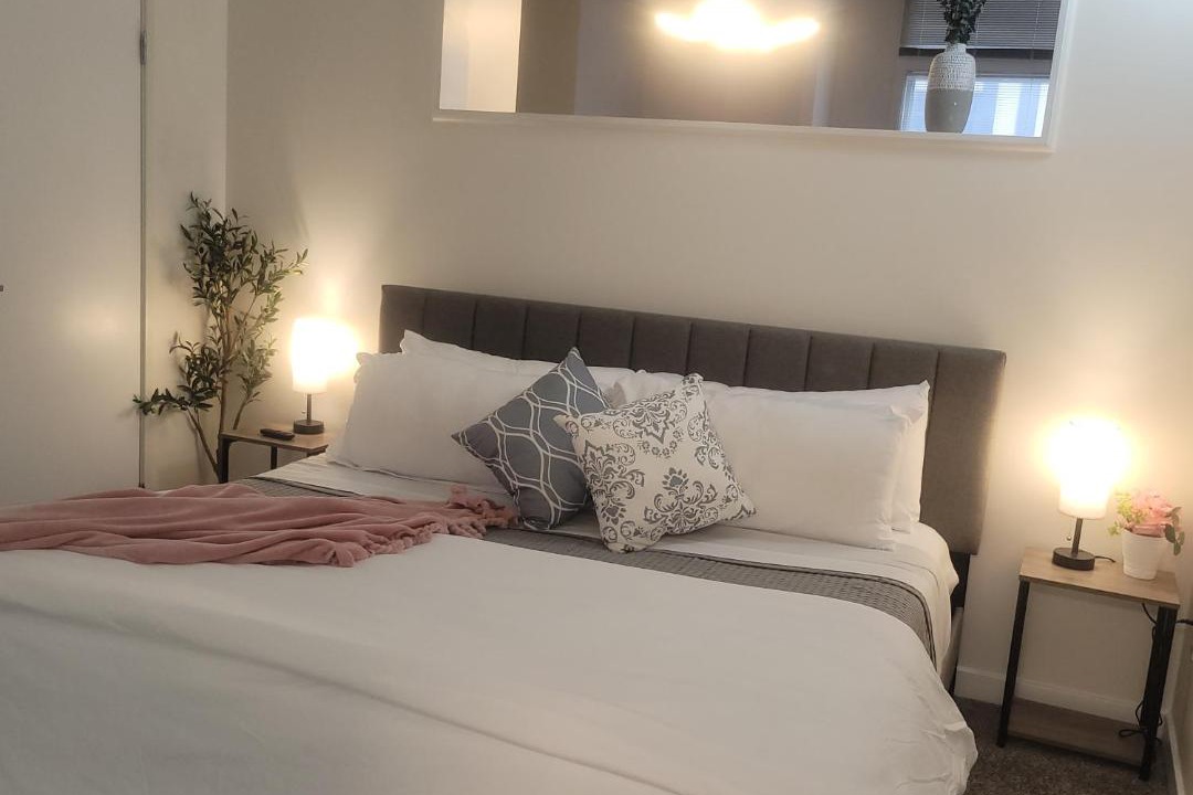 Photo of Bedroom in Mile Square