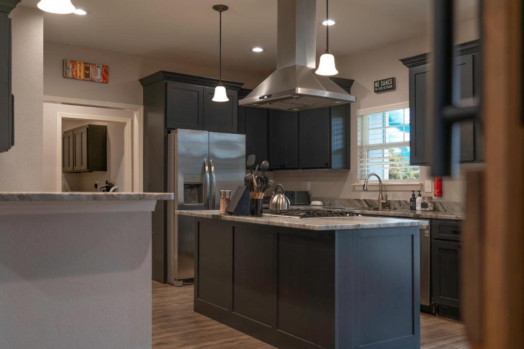 Photo of Kitchen in Canyon Lake