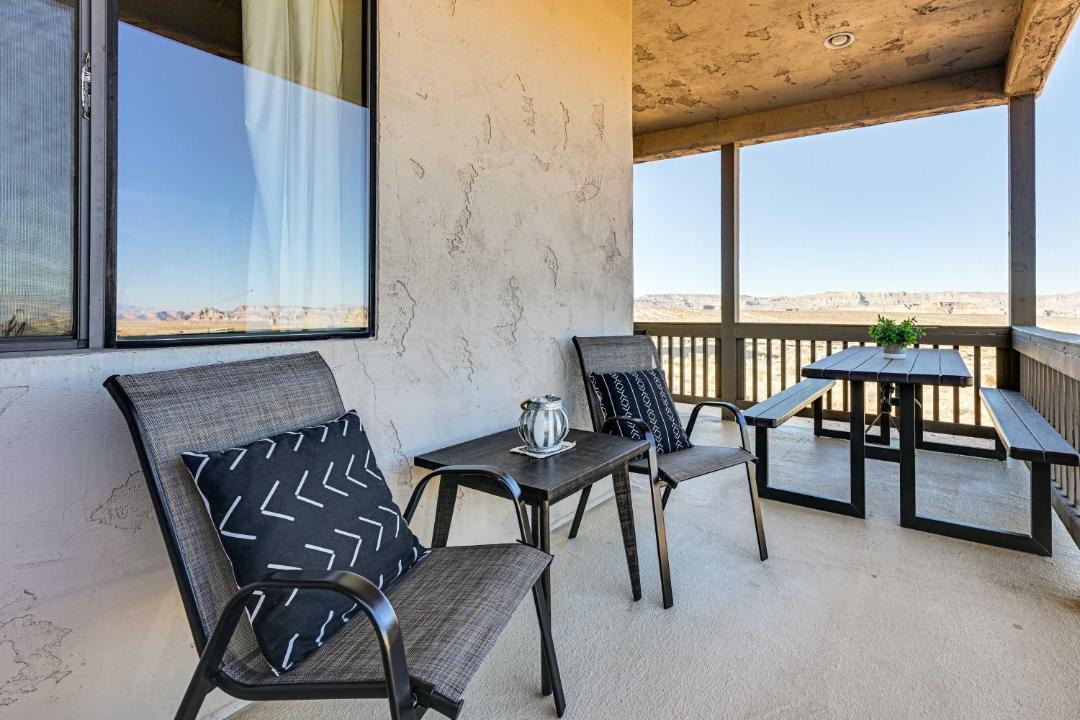 Photo of Patio Balcony in Greenehaven