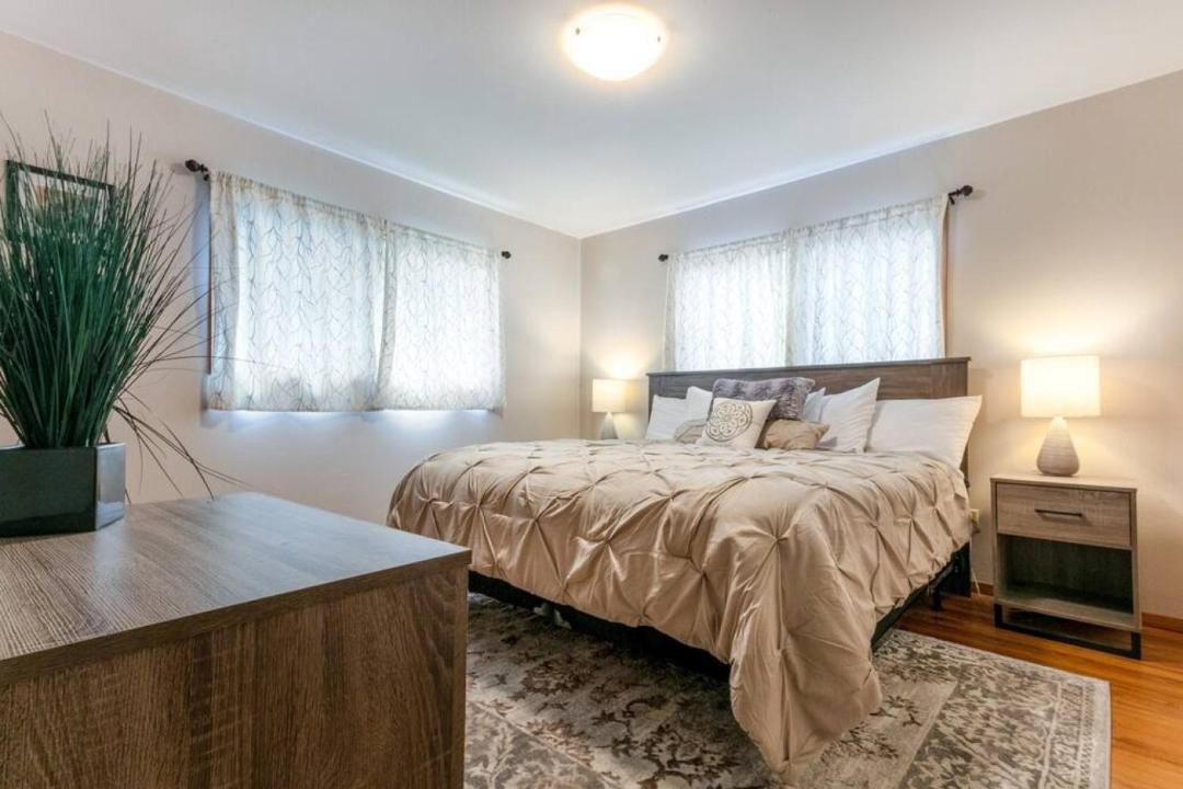 Photo of Bedroom in Garden District