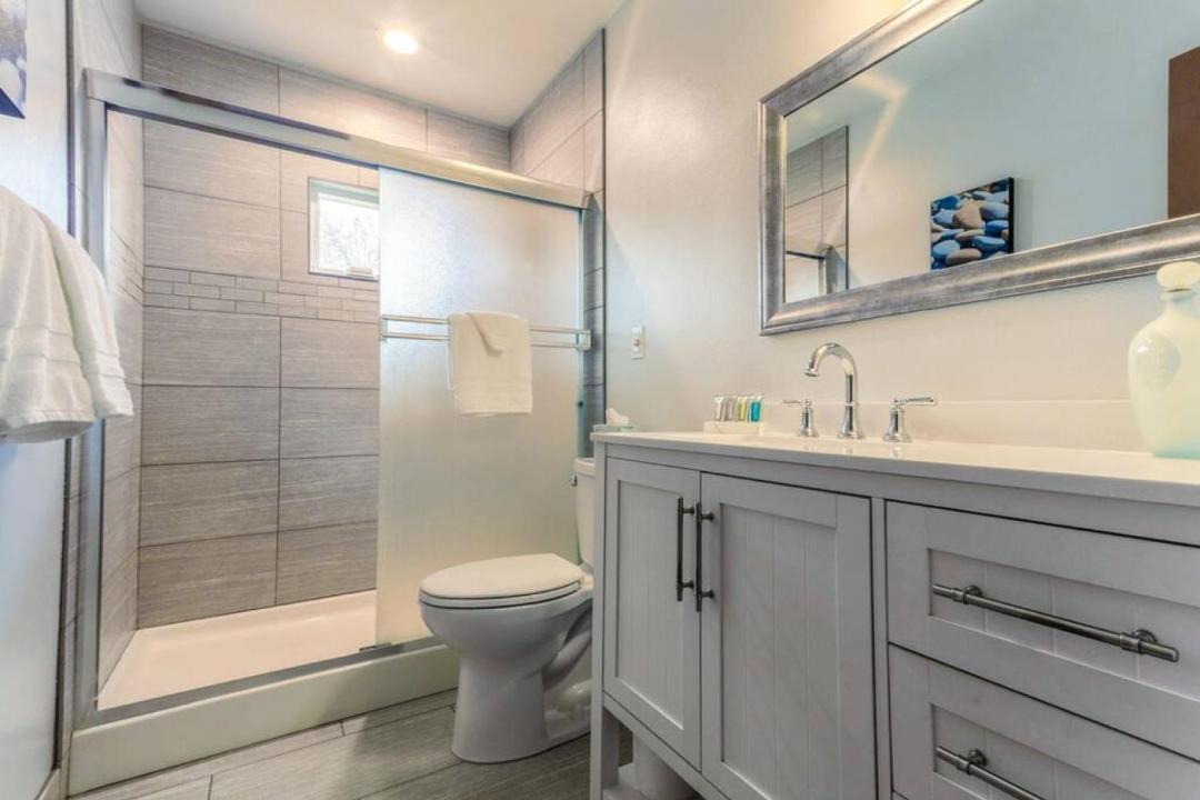 Photo of Bathroom in Garden District