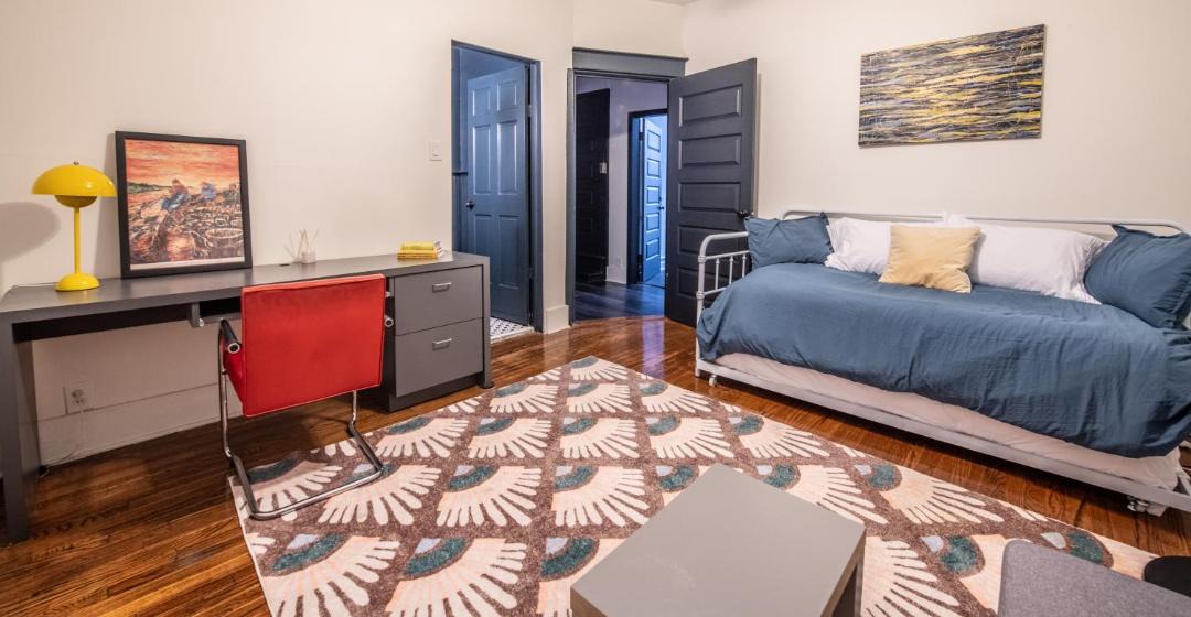 Photo of Bedroom in Midtown