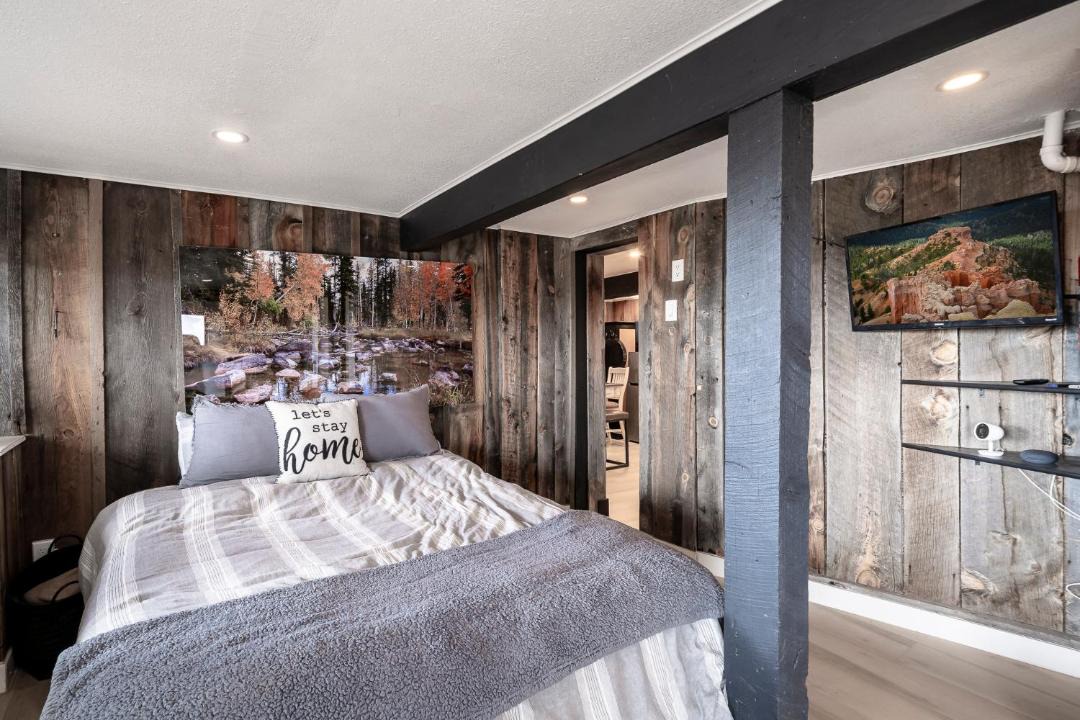 Photo of Bedroom in Duck Creek Village