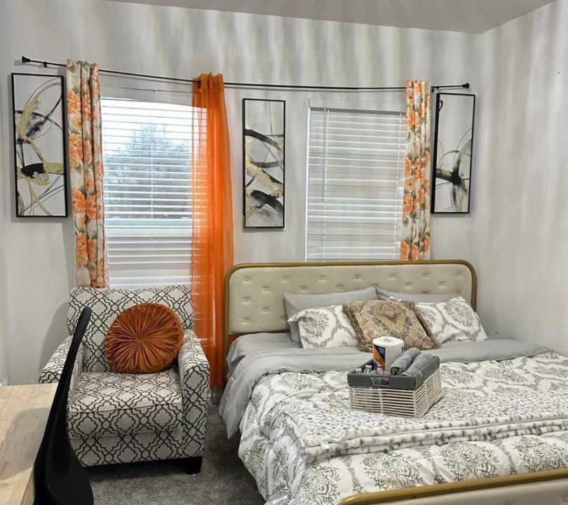 Photo of Bedroom in Summit Station
