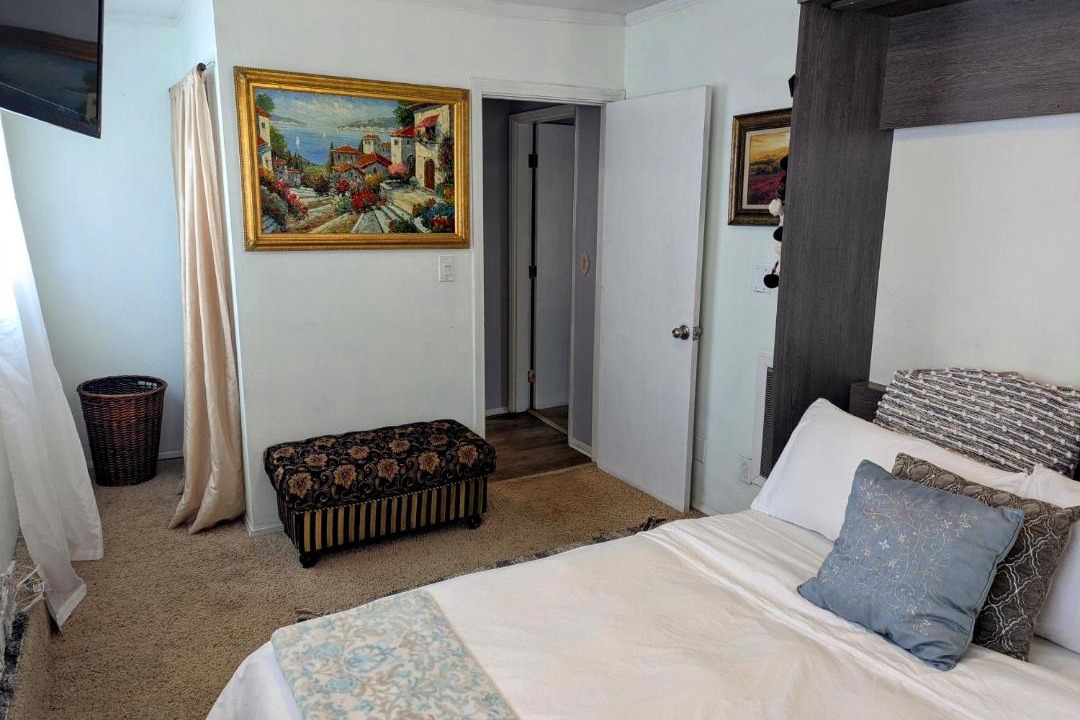 Photo of Bedroom in West Slope
