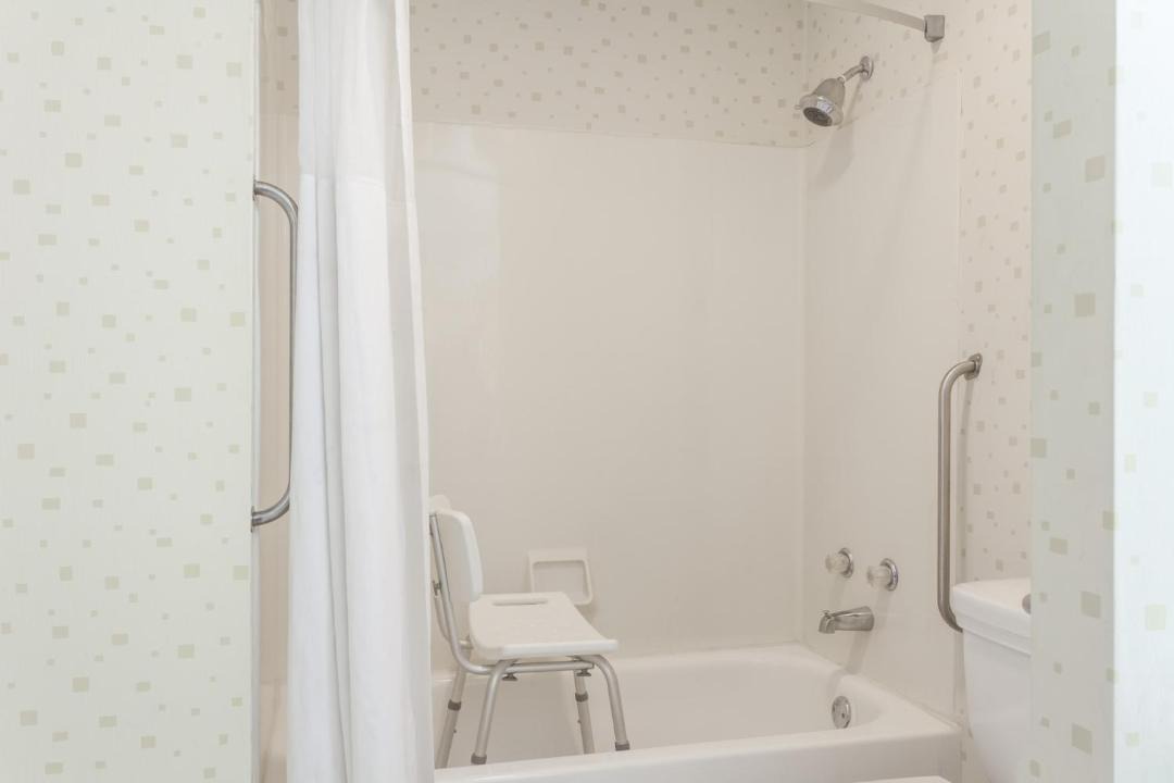 Photo of Bathroom in Seymour