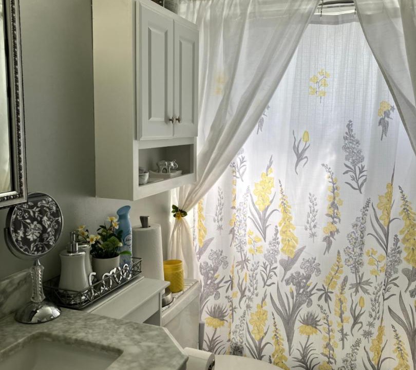 Photo of Bathroom in Speedway