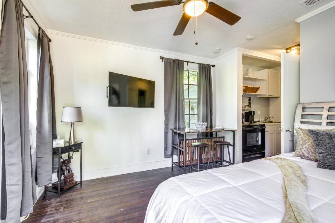 Photo of Bedroom in Clarksdale