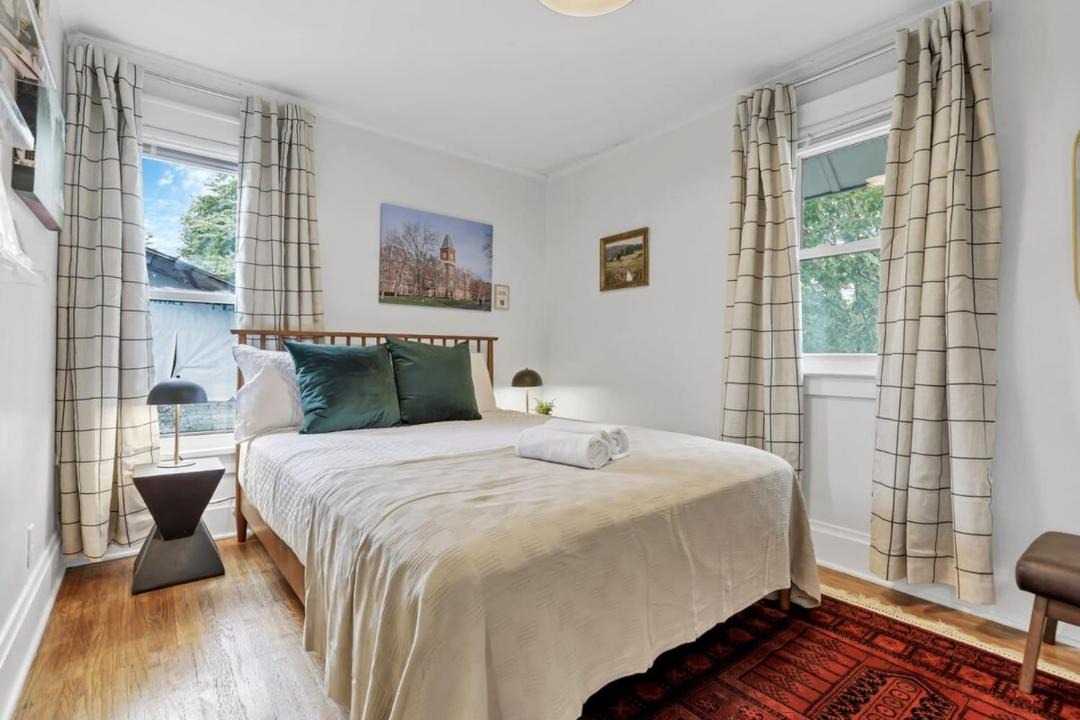 Photo of Bedroom in Clintonville