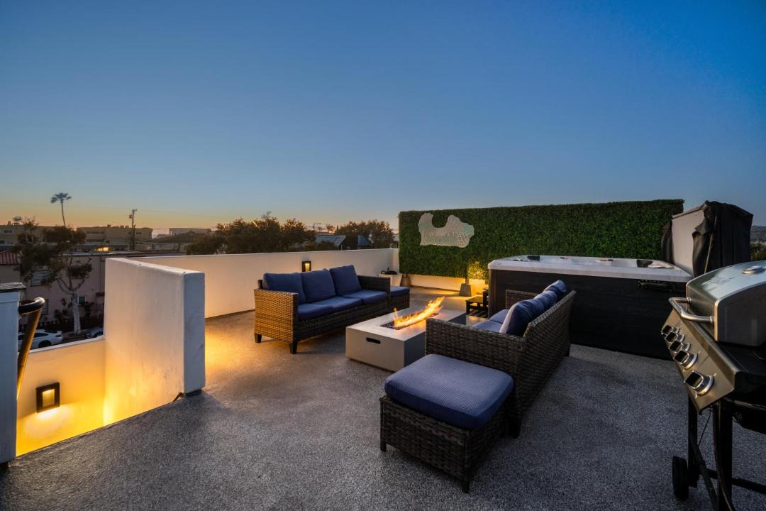 Photo of Patio Balcony in Mission Beach
