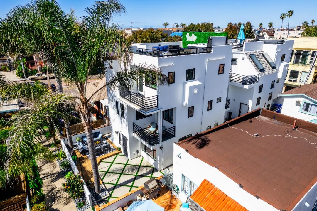 Photo of Others in Mission Beach