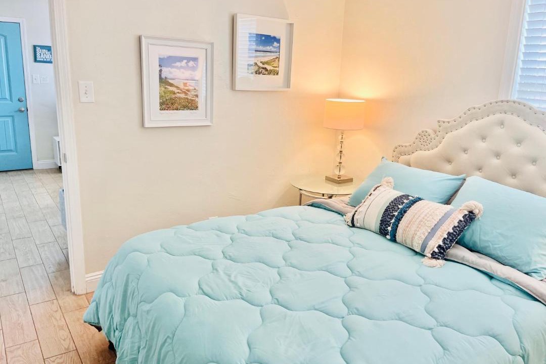 Photo of Bedroom in Pacific Beach