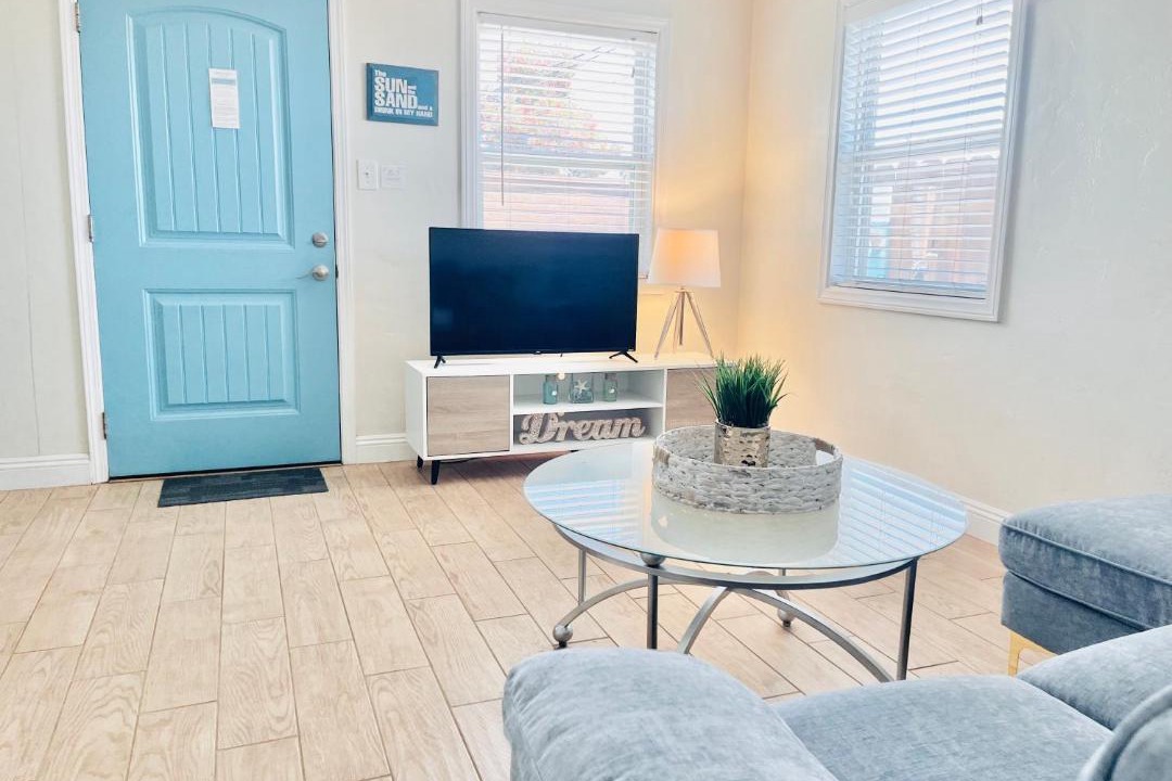 Photo of Livingroom in Pacific Beach