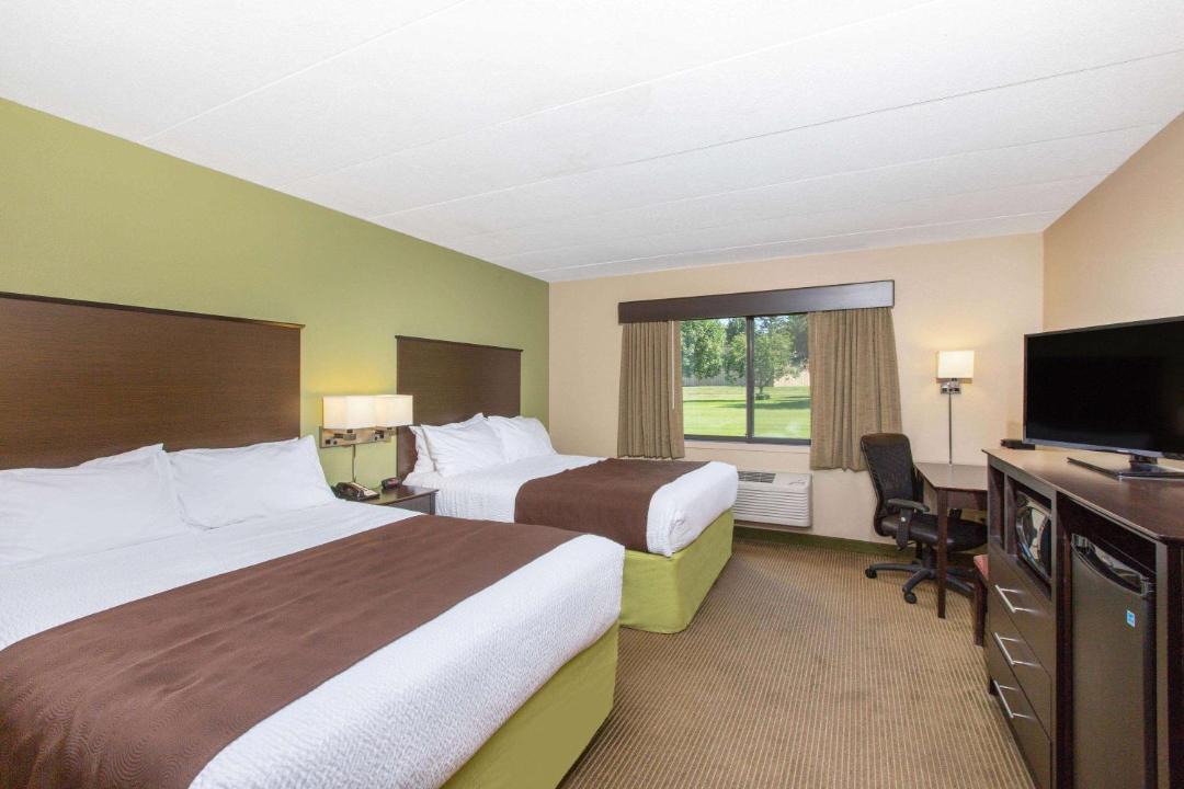 Photo of Bedroom in Okoboji
