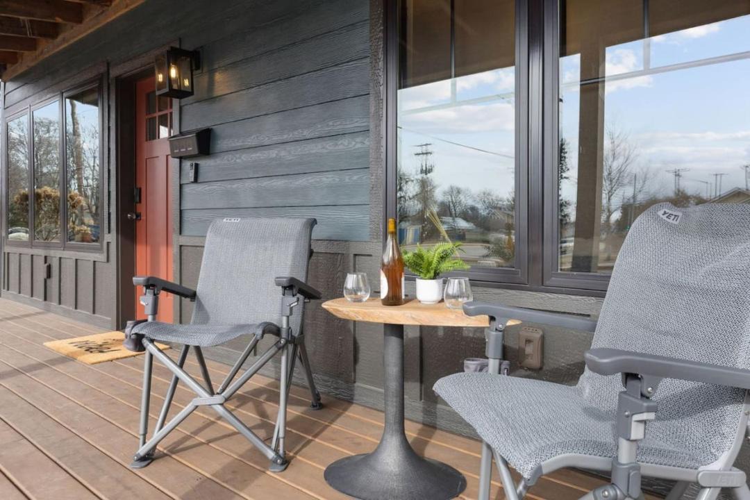 Photo of Patio Balcony in Riverfront