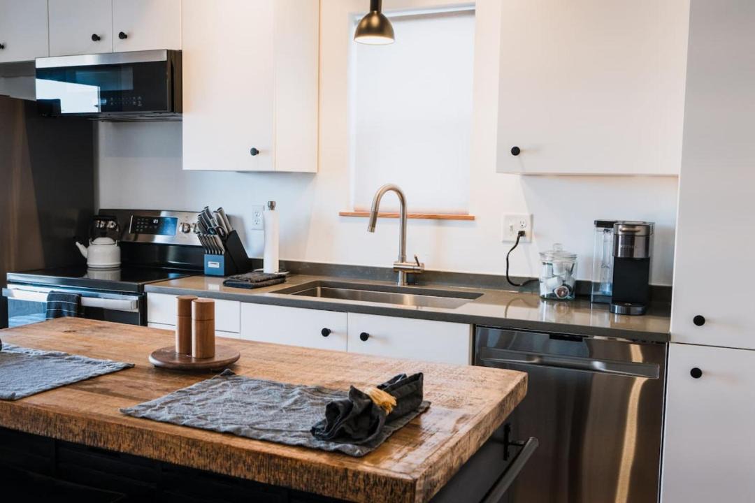 Photo of Kitchen in Franklin to the Fort