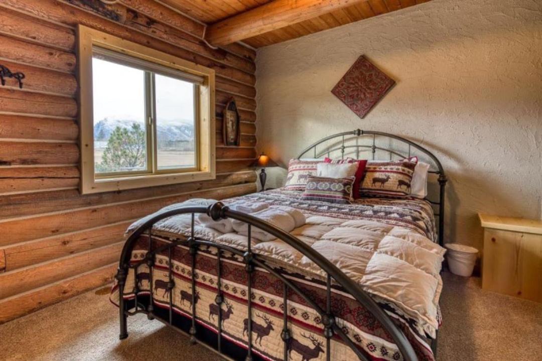 Photo of Bedroom in Grantsdale