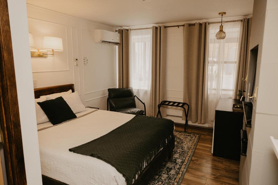 Photo of Bedroom in Wallace