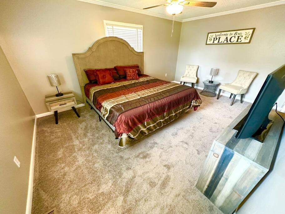 Photo of Bedroom in Normal