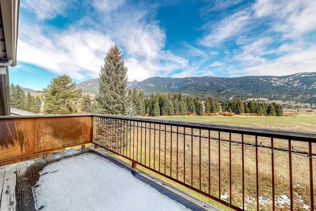 Photo of Patio Balcony in Big Sky Meadow Village