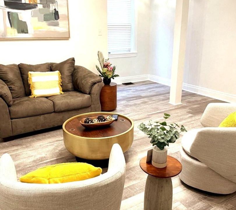 Photo of Livingroom in Brighton Heights