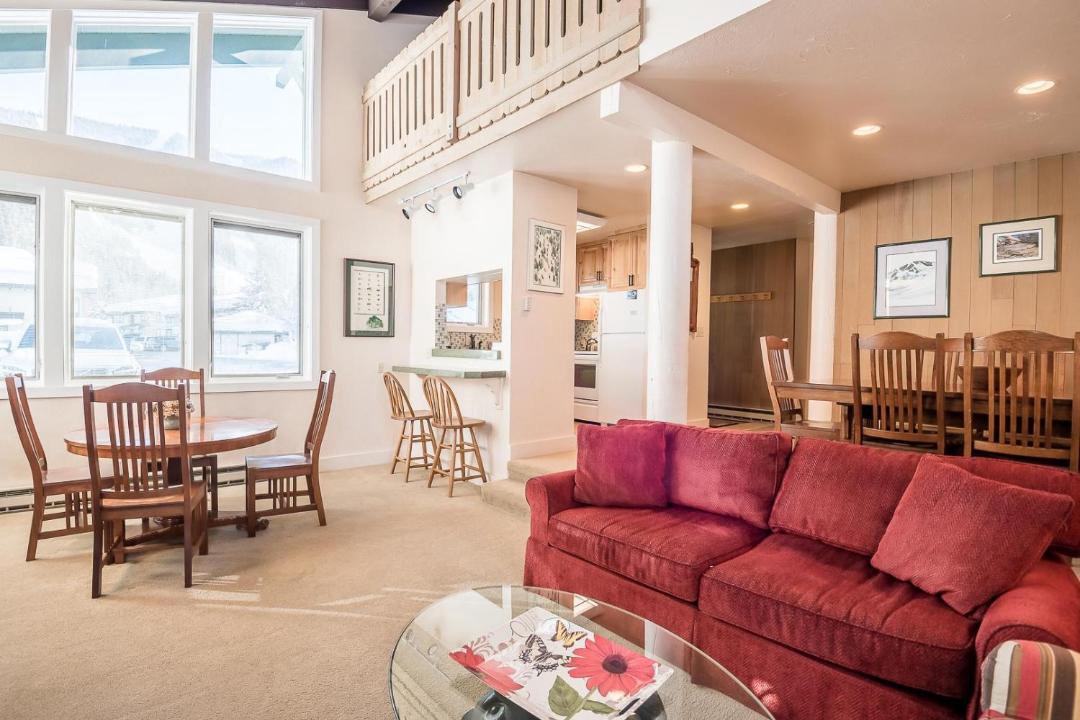 Photo of Livingroom in Warm Springs