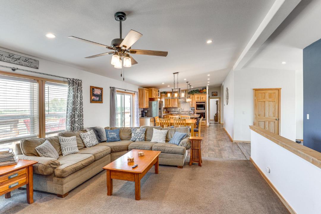 Photo of Livingroom in Lander