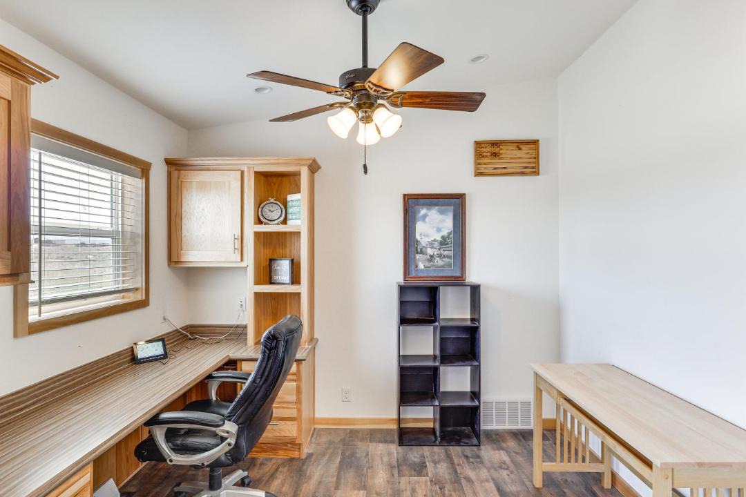 Photo of Livingroom in Lander