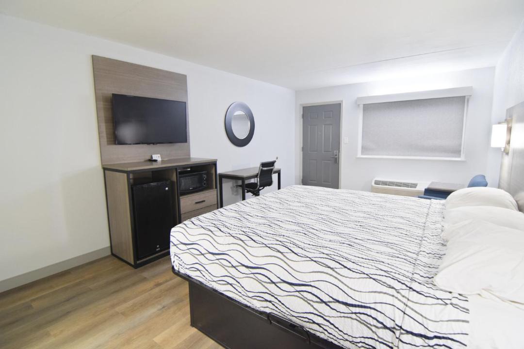 Photo of Bedroom in Roland