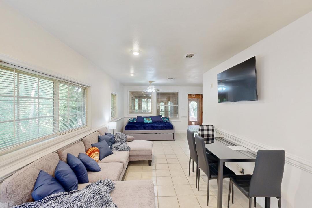 Photo of Livingroom in Pass Christian