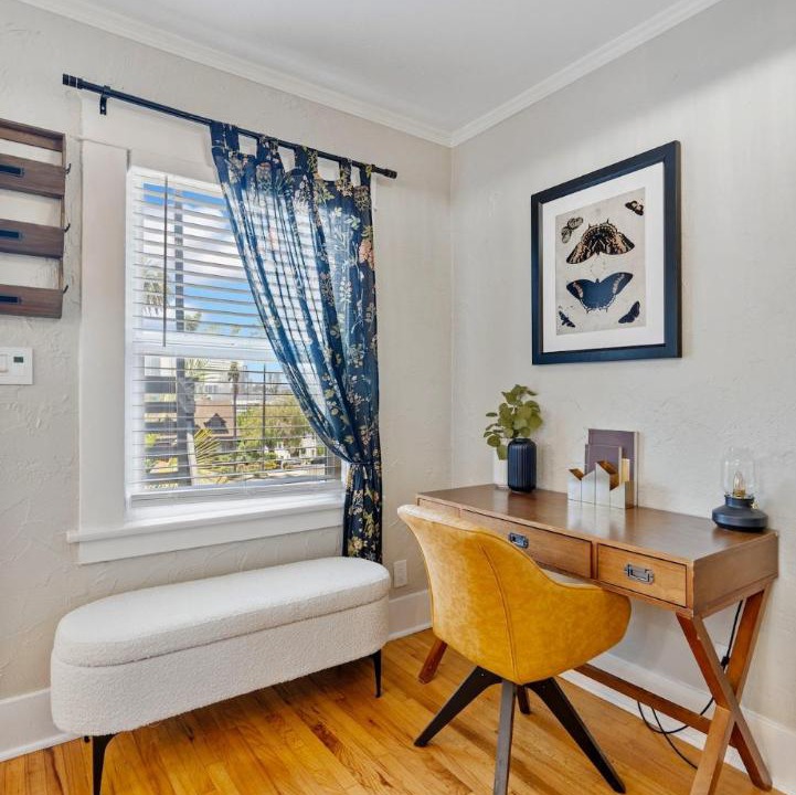 Photo of Livingroom in Golden Hill
