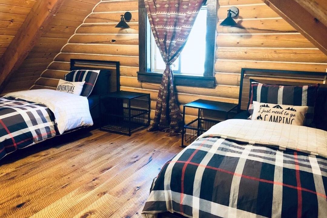 Photo of Bedroom in Island Park