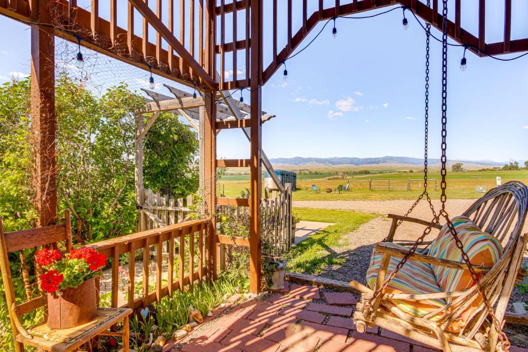 Photo of Patio Balcony in Livingston