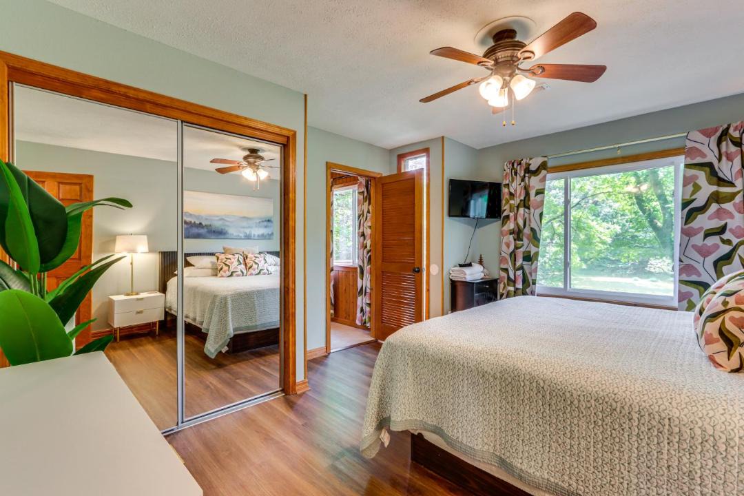 Photo of Bedroom in Eureka Springs