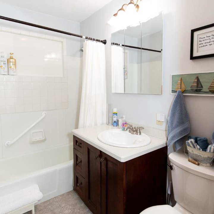 Photo of Bathroom in Vermilion