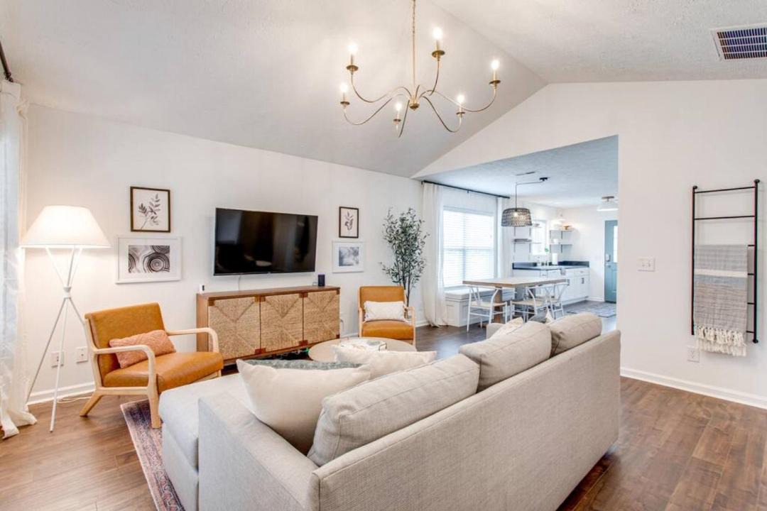 Photo of Livingroom in Spring Hill