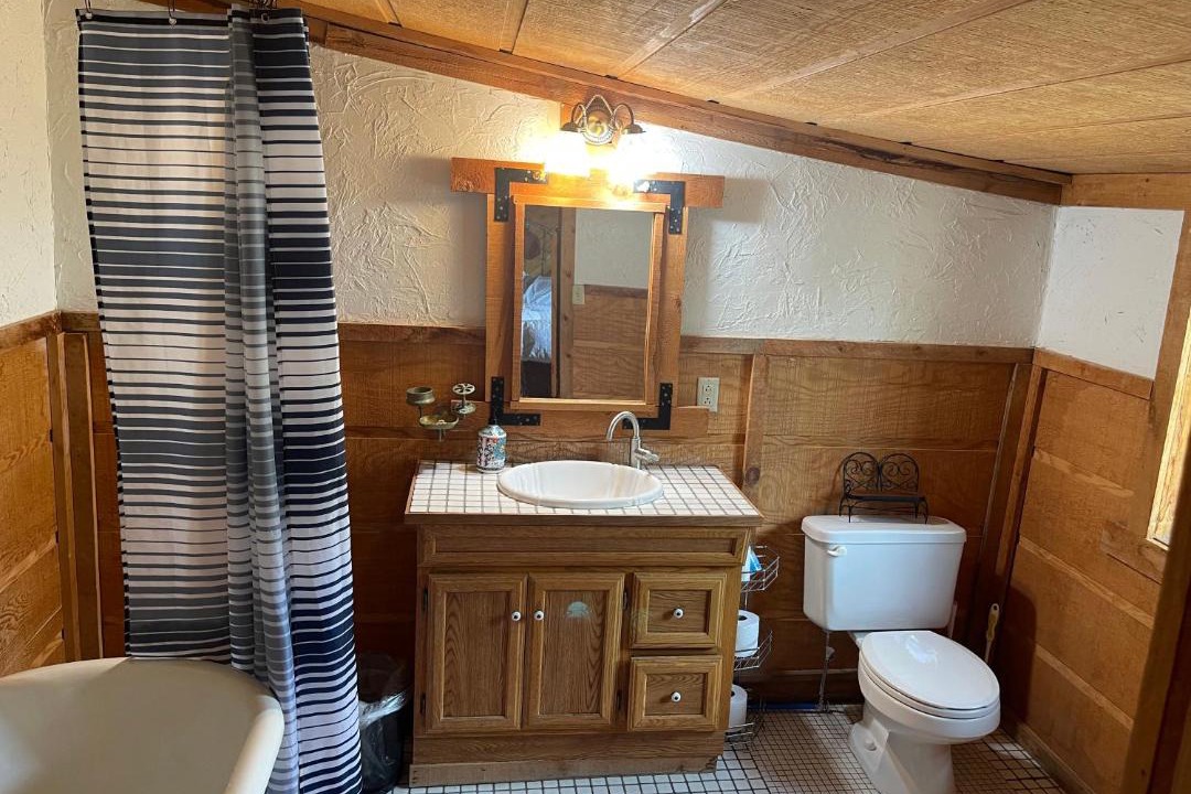 Photo of Bathroom in Salmon