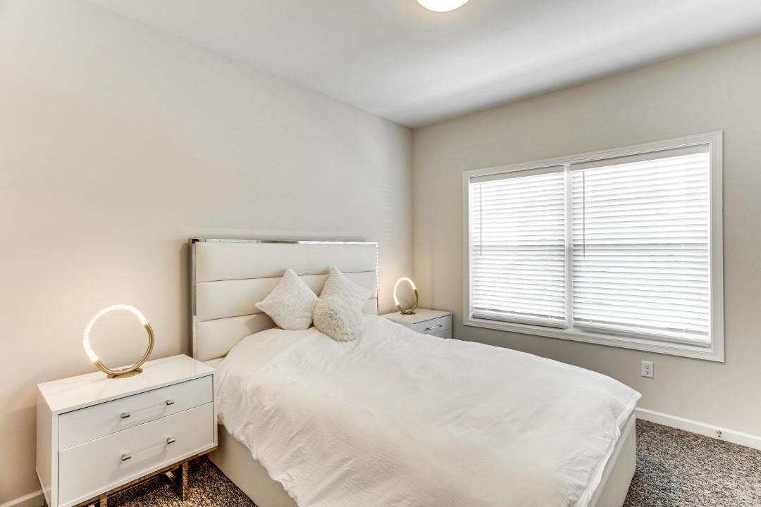 Photo of Bedroom in State College
