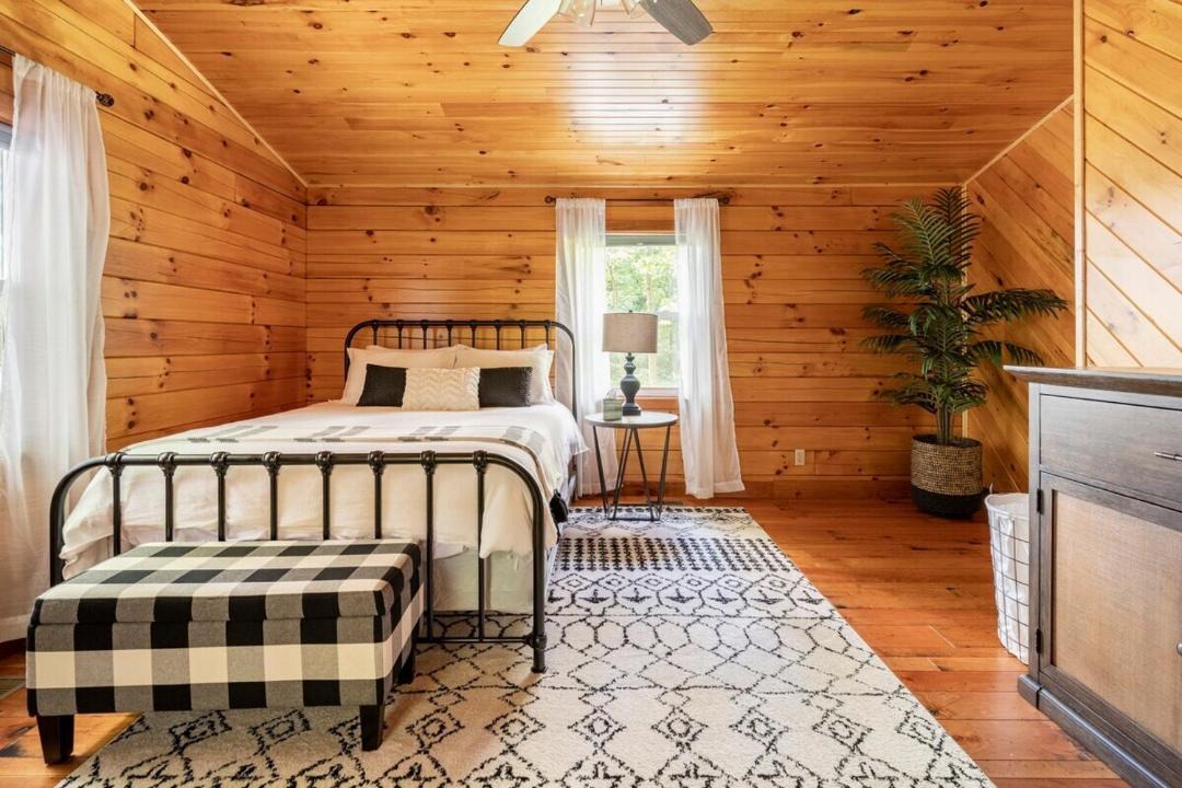 Photo of Bedroom in Carbon Hill