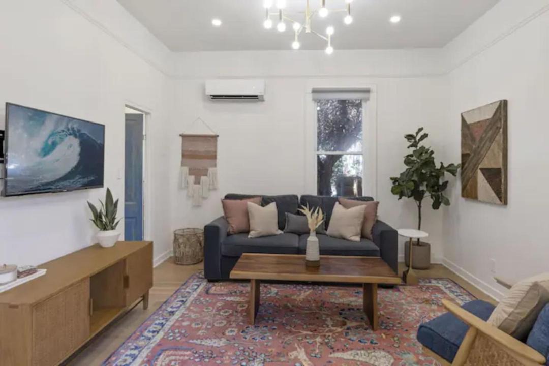 Photo of Livingroom in Little Italy