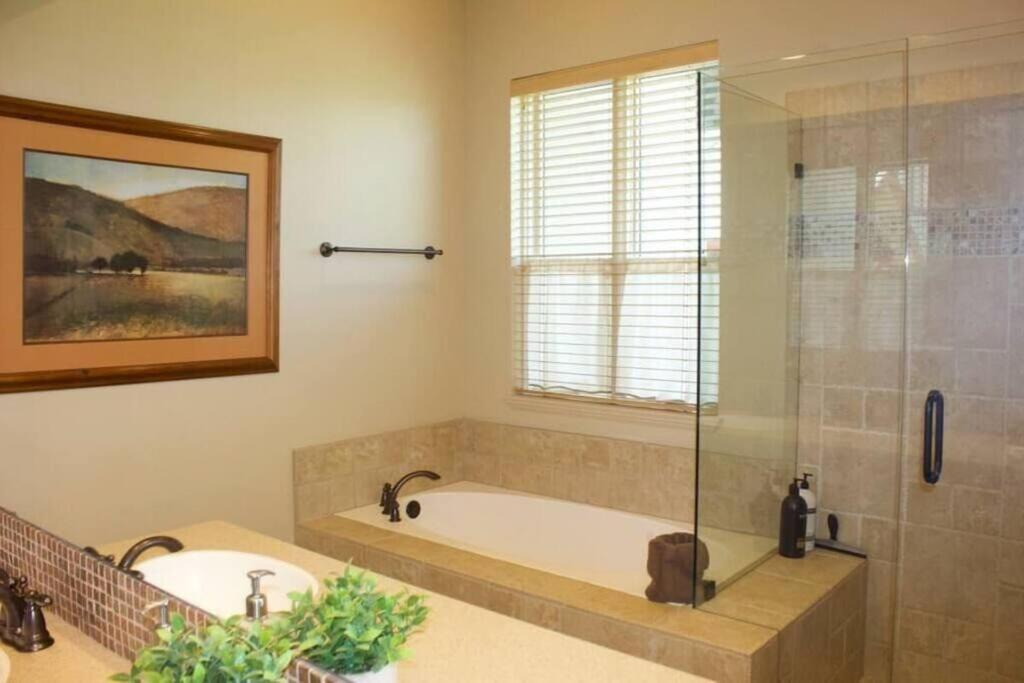 Photo of Bathroom in Eden