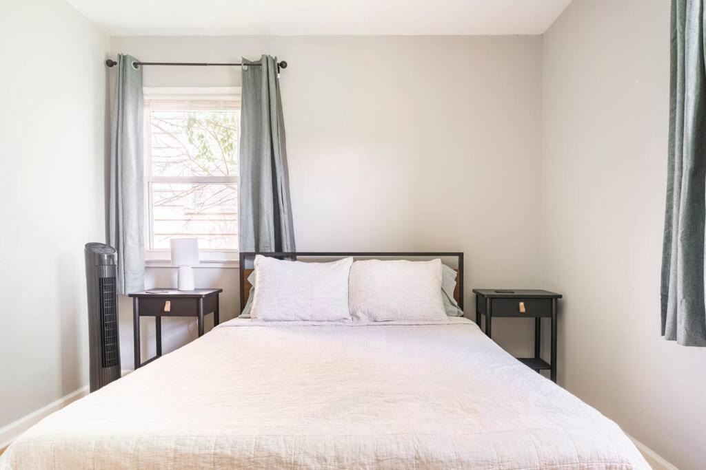 Photo of Bedroom in Lexington