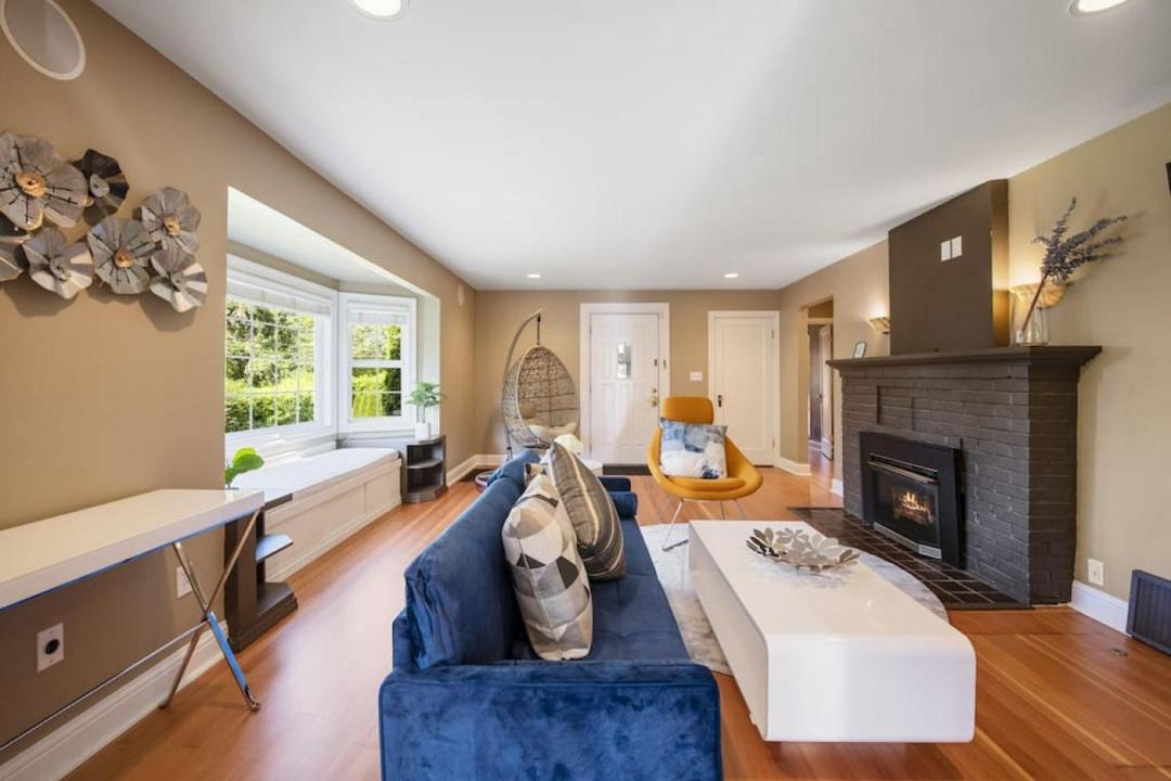 Photo of Others in Mercer Island