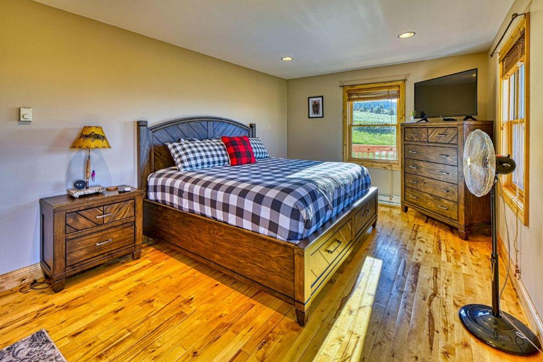 Photo of Bedroom in Wineglass