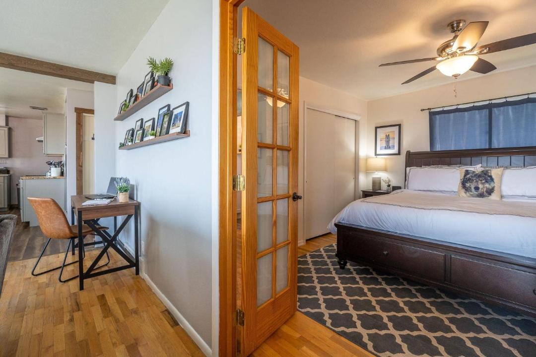 Photo of Bedroom in Livingston