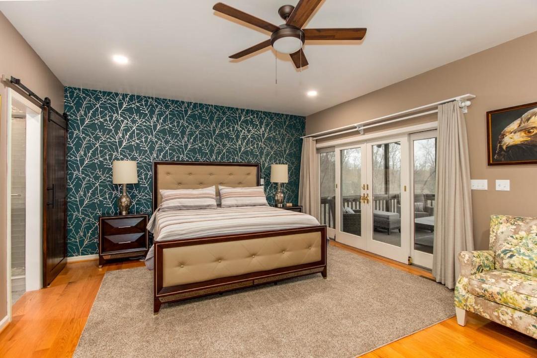 Photo of Bedroom in State College
