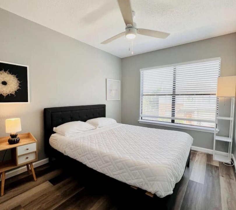 Photo of Bedroom in Medical Center District