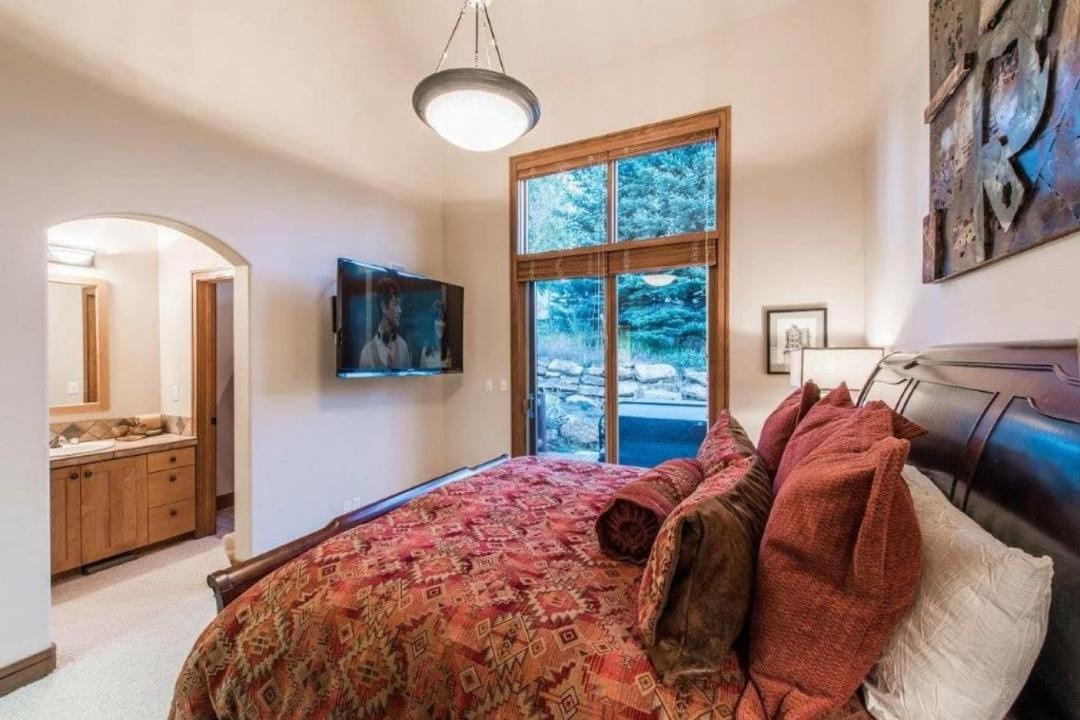 Photo of Bedroom in Park Meadows