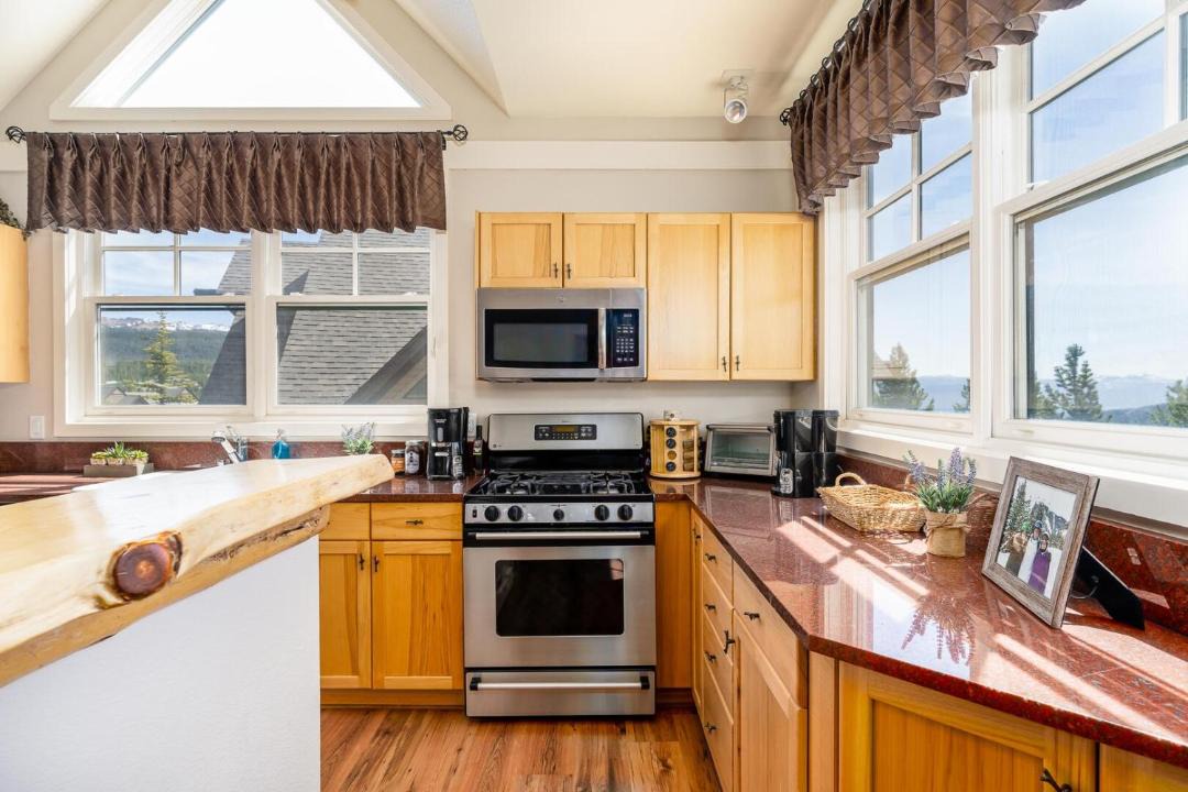 Photo of Kitchen in Saddle Ridge